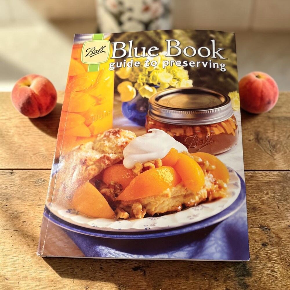 Ball Blue Book Guide to Preserving 2011 Edition Canning Dehydrating Cookbook PB